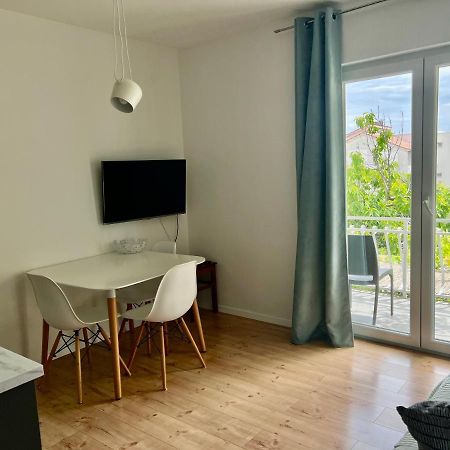 Apartment Udovicic Vodice Bagian luar foto