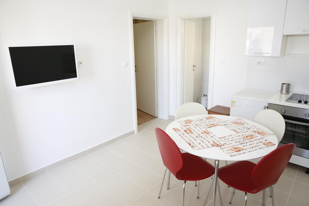 Apartment Udovicic Vodice Ruang foto