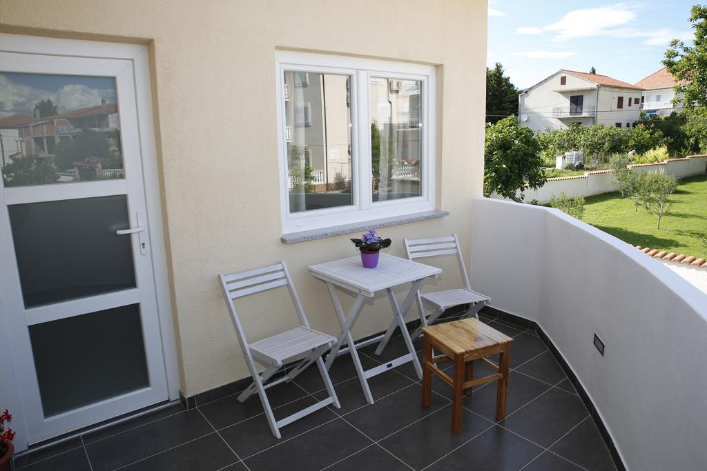 Apartment Udovicic Vodice Ruang foto