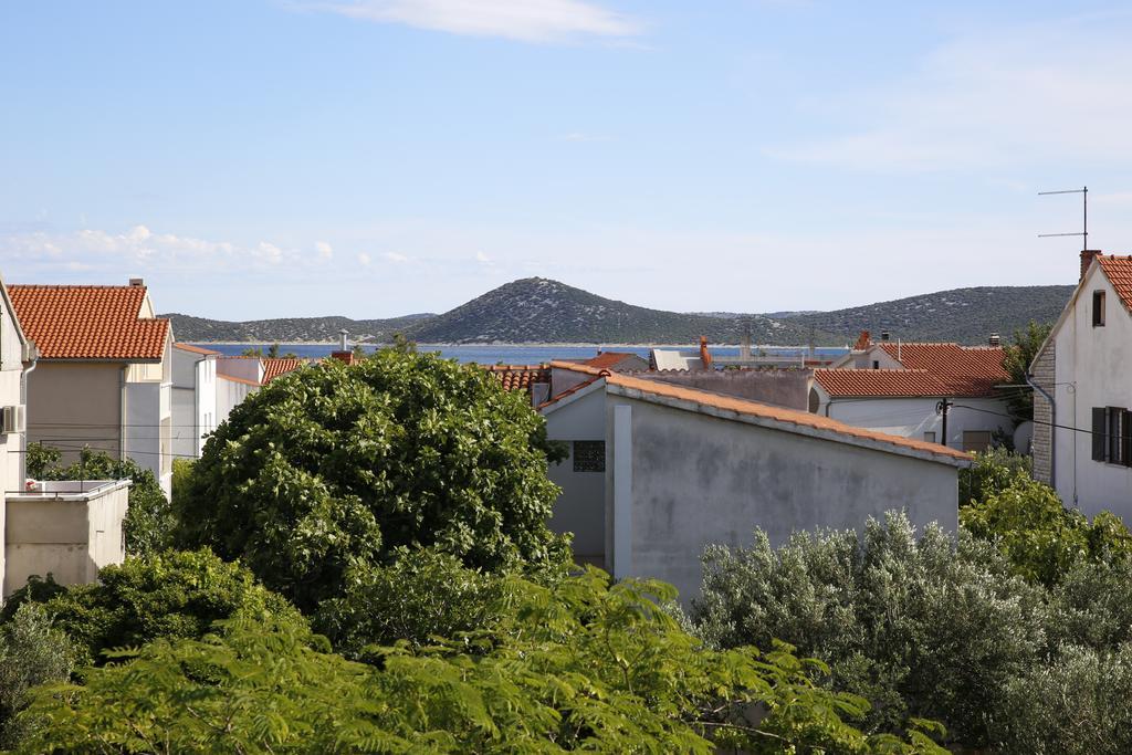 Apartment Udovicic Vodice Ruang foto