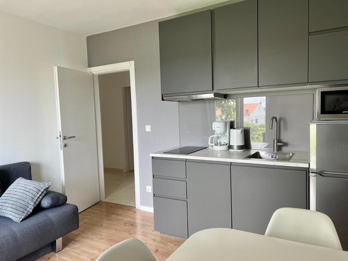 Apartment Udovicic Vodice Bagian luar foto