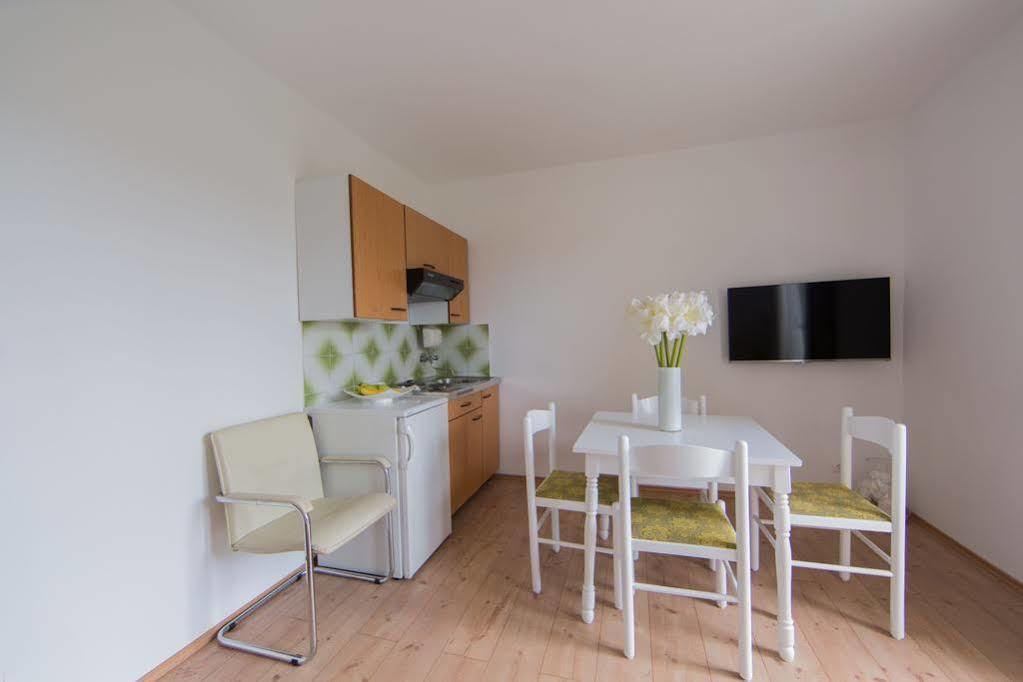 Apartment Udovicic Vodice Bagian luar foto